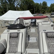 2020 Bennington 22RTFB Pontoon Boat